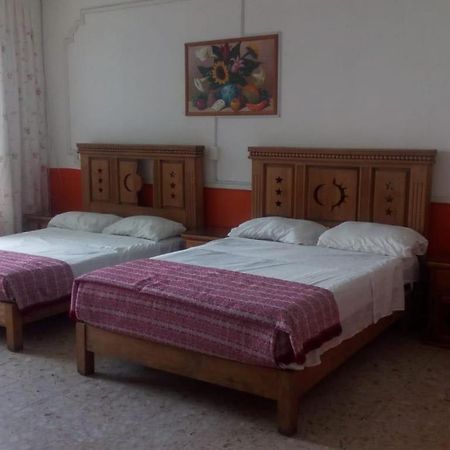 Hotel Las Palmas เควนาวากา ภายนอก รูปภาพ