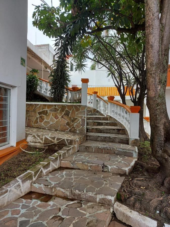 Hotel Las Palmas เควนาวากา ภายนอก รูปภาพ