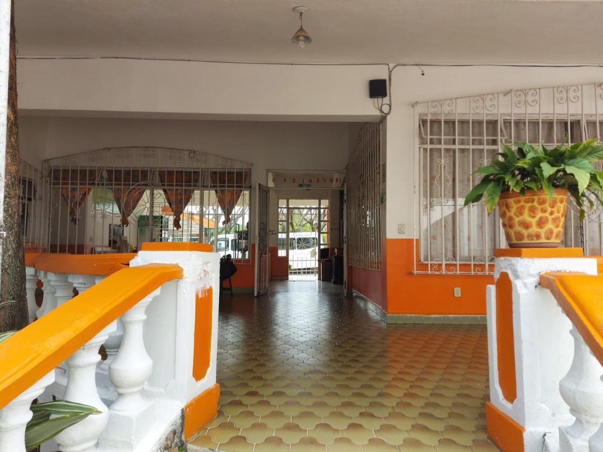 Hotel Las Palmas เควนาวากา ภายนอก รูปภาพ