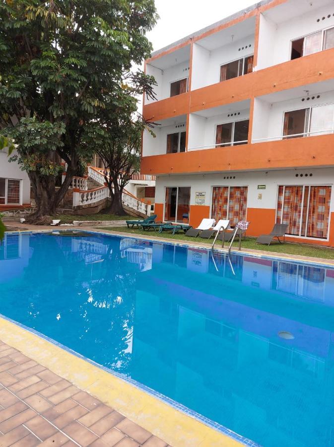 Hotel Las Palmas เควนาวากา ภายนอก รูปภาพ